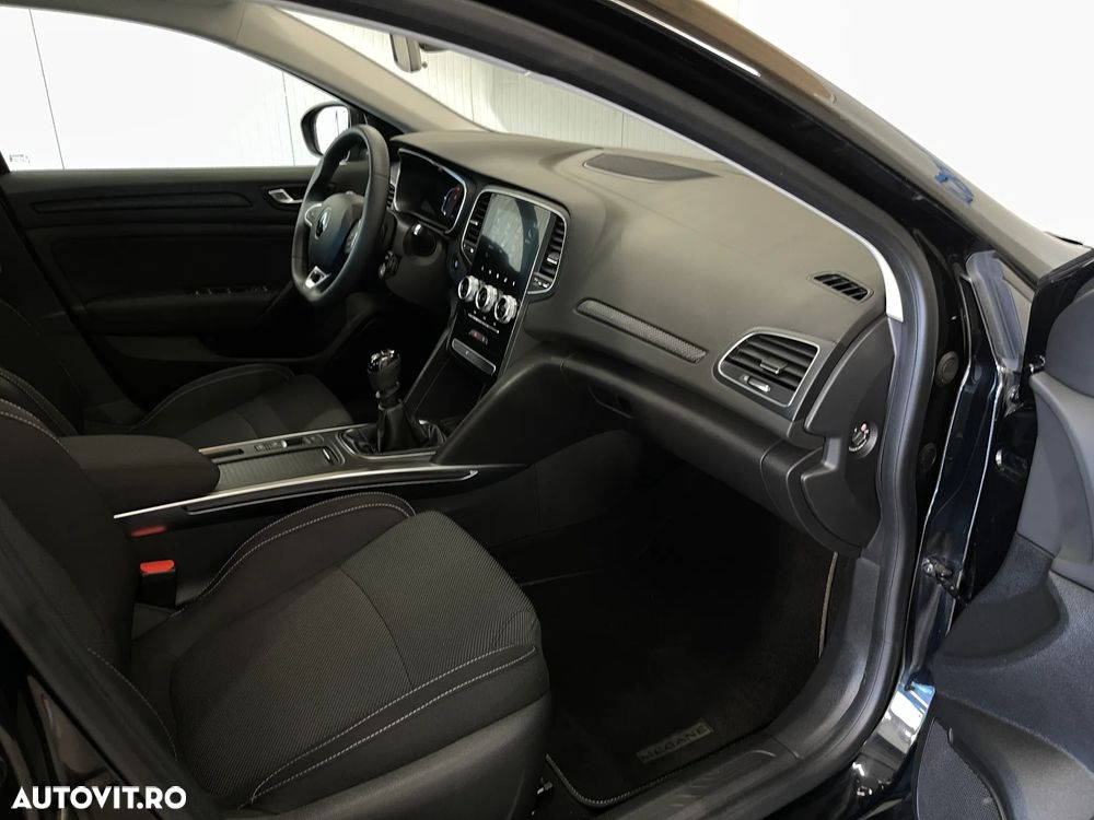 Renault Megane TCe 140 GPF Equilibre - 10