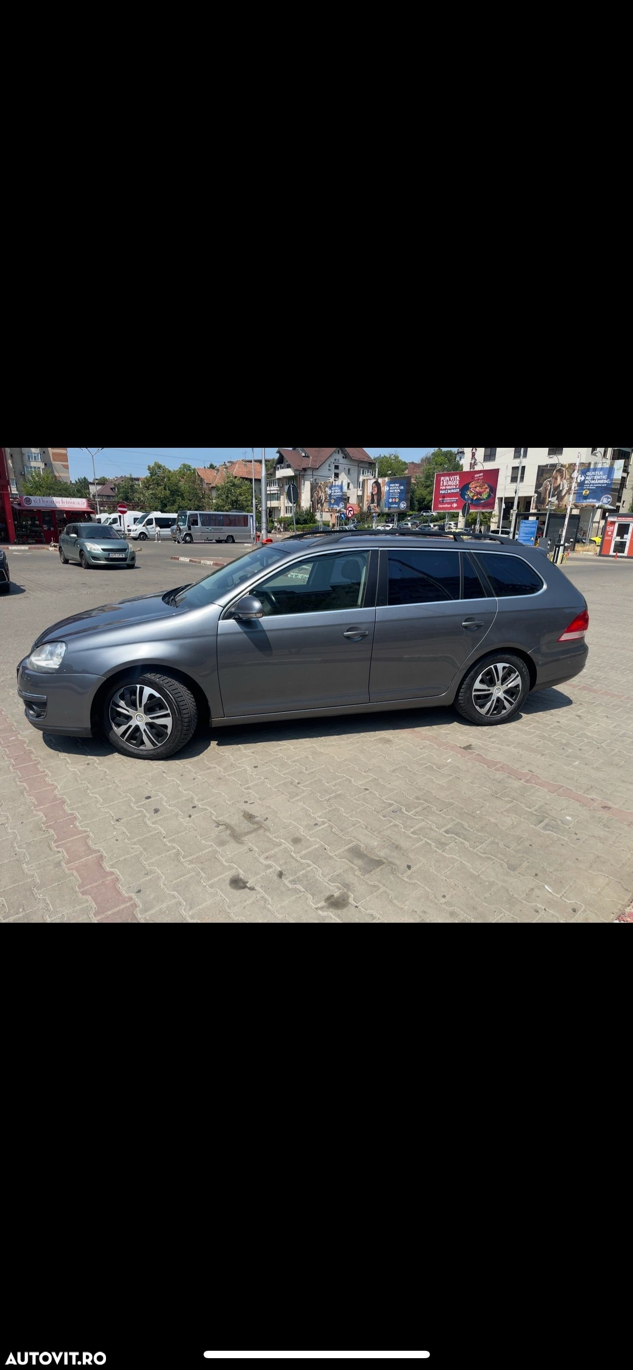 Volkswagen Golf - 1