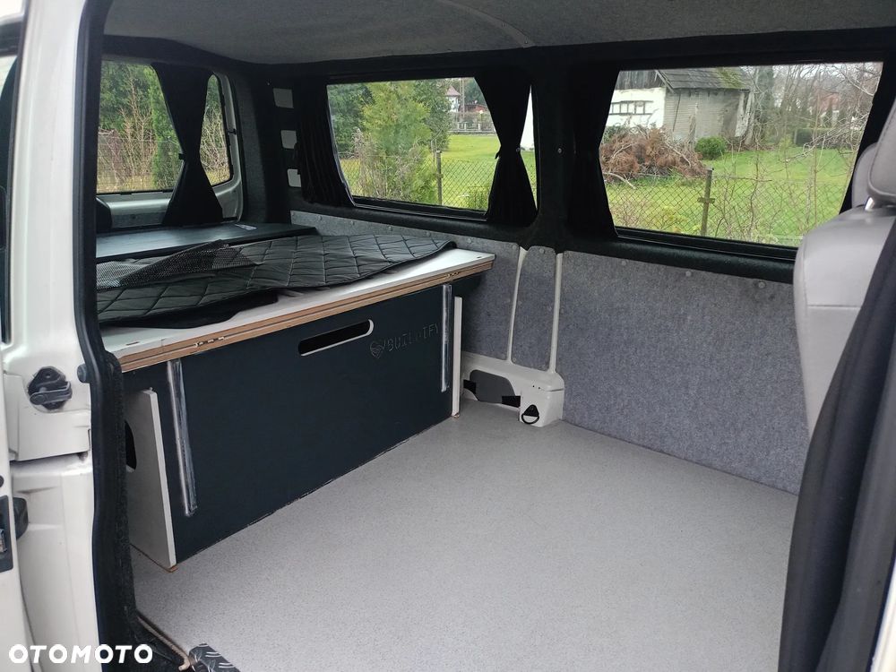 Volkswagen Transporter - 16
