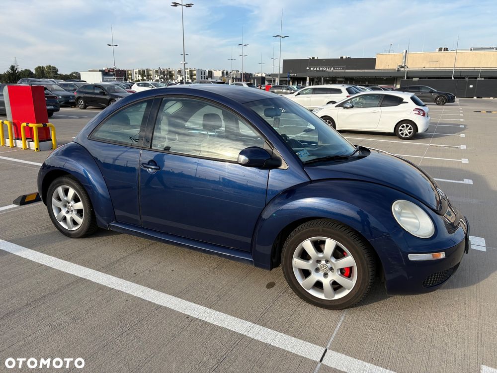 Volkswagen New Beetle 2006 photo 5