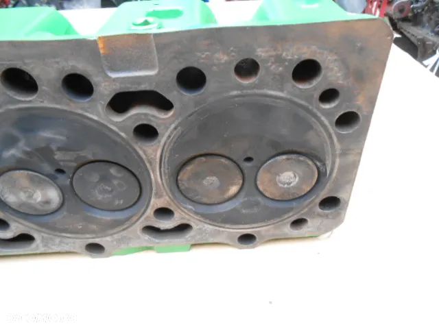 Głowica silnika R102932 John Deere 7800 - 5