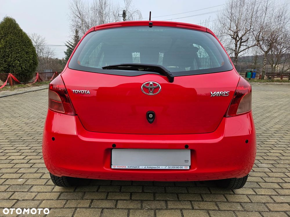Toyota Yaris 1.0 Terra - 10