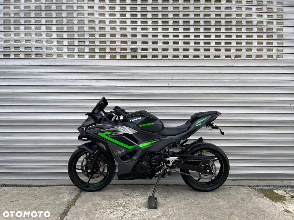 Kawasaki Ninja - 29