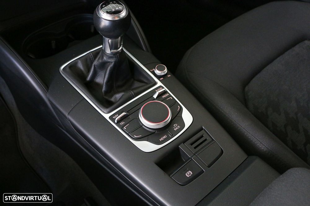 Audi A3 Limousine 1.6 TDI Advance - 22