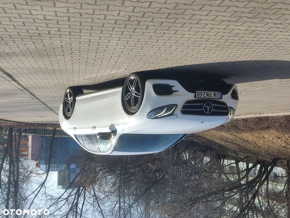 Mercedes-Benz Klasa E 220 d 4-Matic 9G-TRONIC - 4