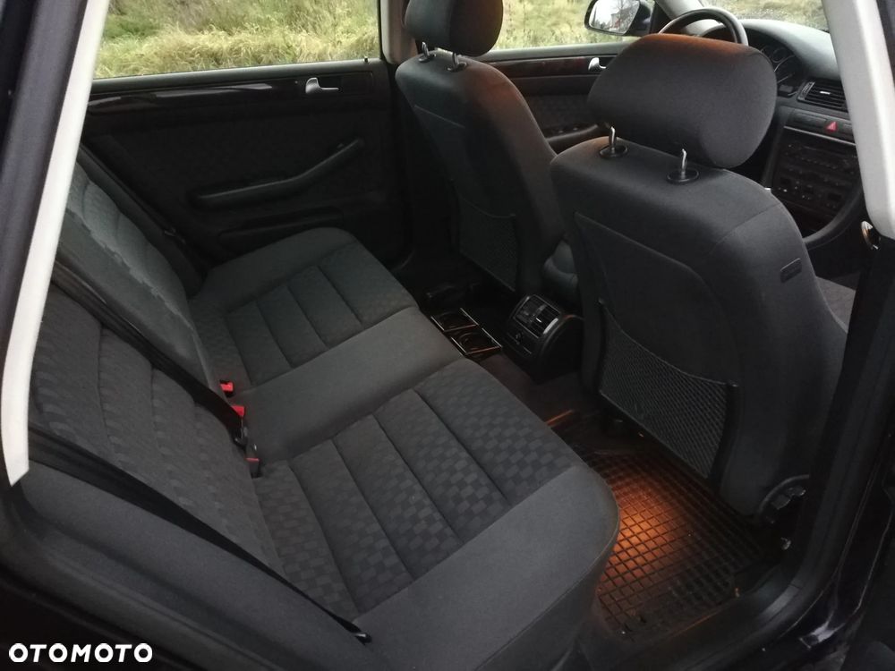 Audi A6 Avant 2.4 - 13