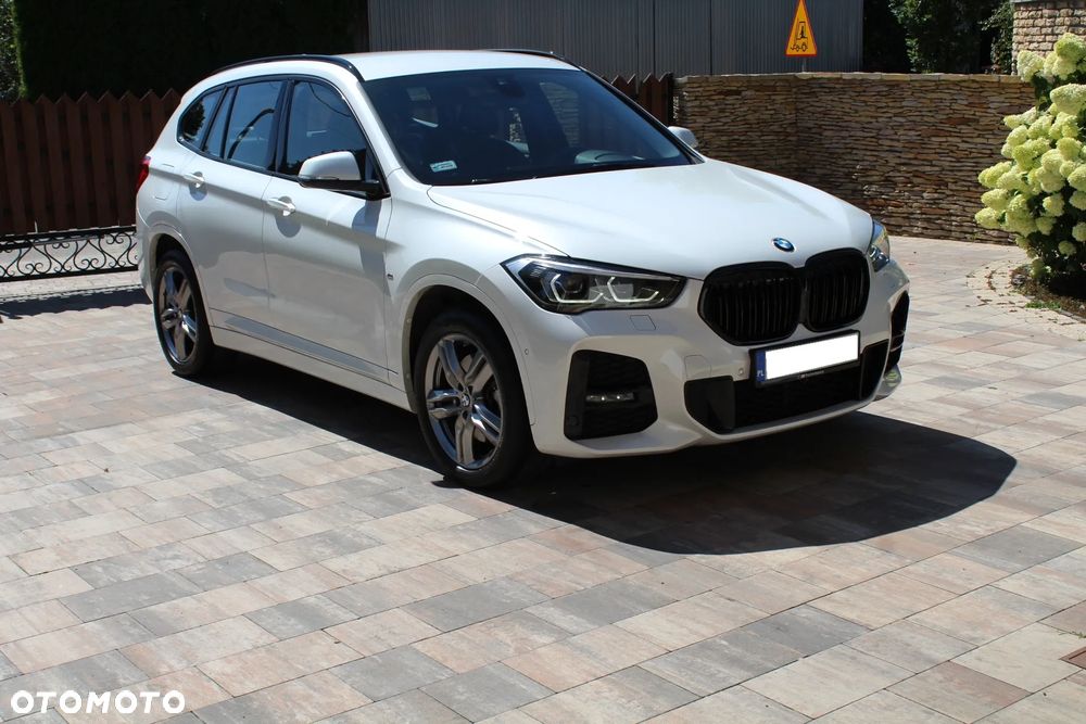 BMW X1 xDrive20i M Sport - 4