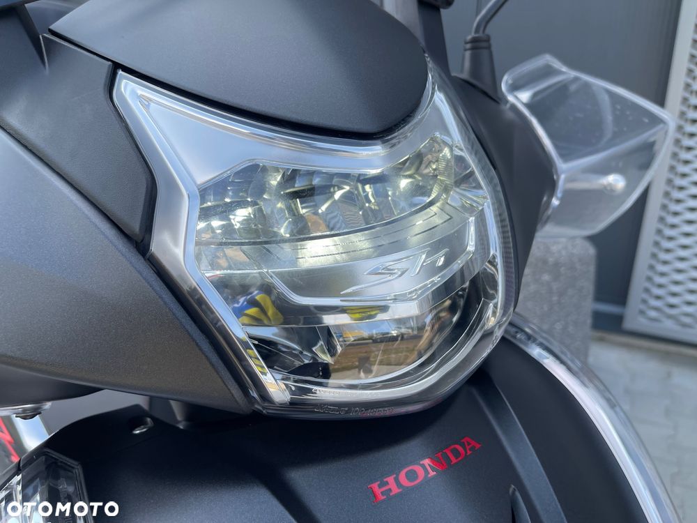Honda SH - 16