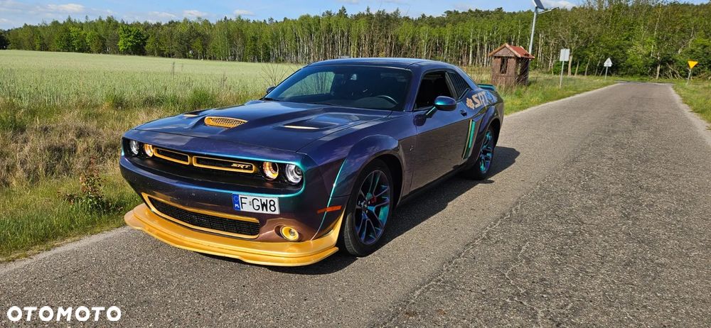 Dodge Challenger 6.4 Scat Pack - 17