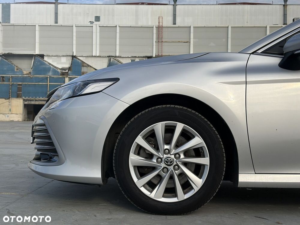 Toyota Camry 2.5 Hybrid Comfort CVT - 10