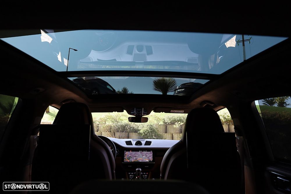 Porsche Cayenne Turbo - 20