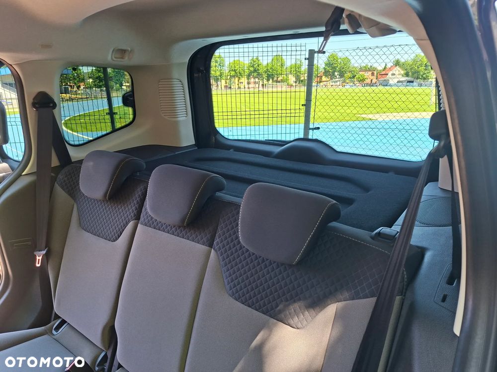 Ford Tourneo Courier 1.5 TDCi S&S Titanium - 27