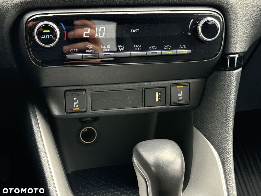 Toyota Yaris Hybrid 1.5 Comfort - 17