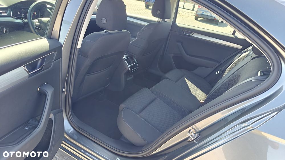 Skoda Superb 1.5 TSI Ambition DSG - 11