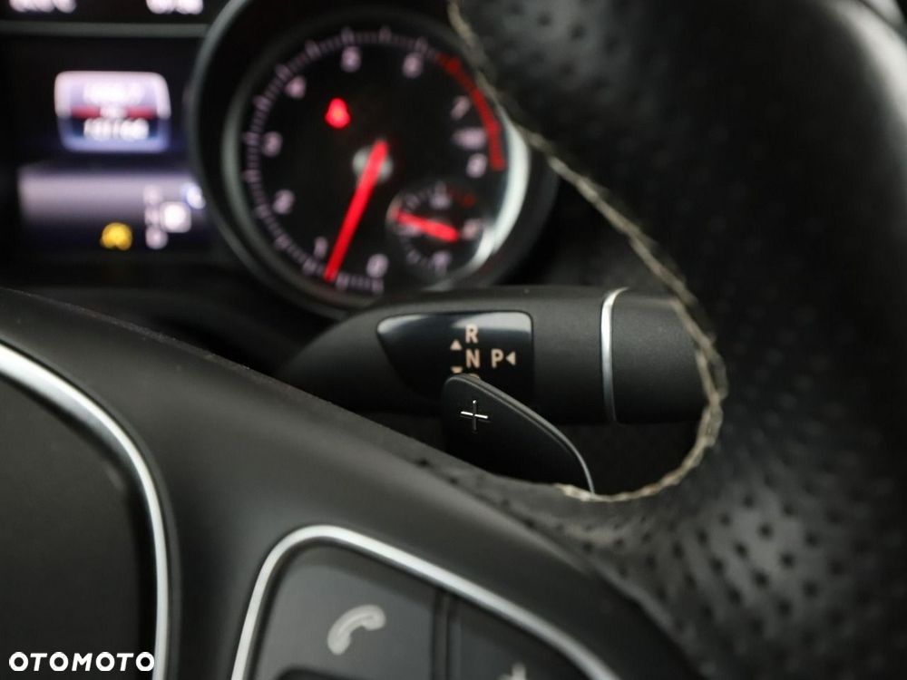 Mercedes-Benz Klasa A 180 (BlueEFFICIENCY) 7G-DCT Urban - 32