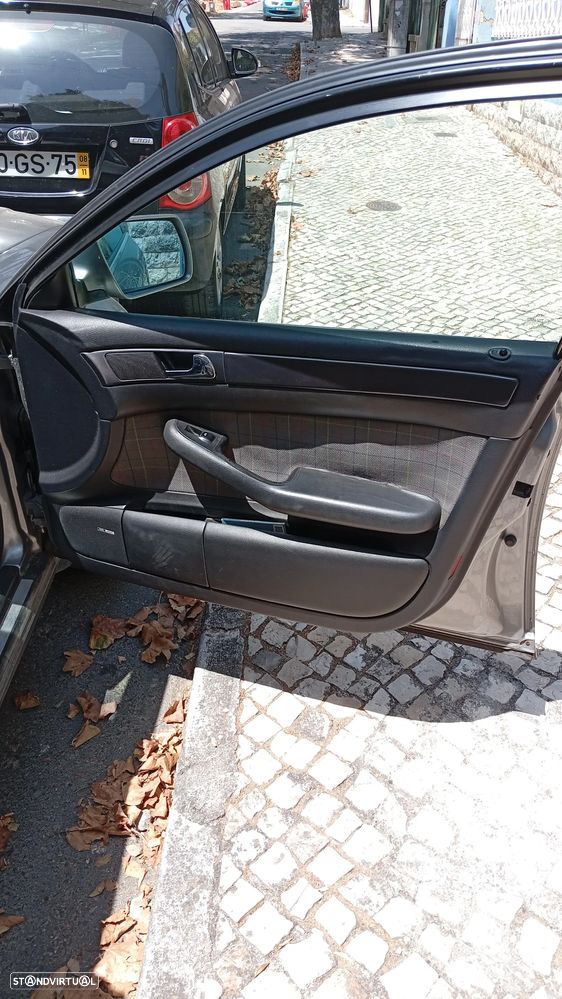 Audi A6 Allroad Quattro 2.5 TDI - 15