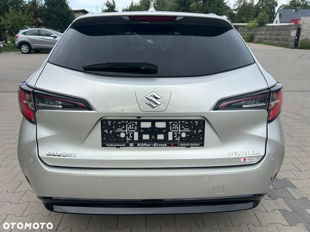 Suzuki Swace 1.8 Hybrid Premium Plus CVT - 4