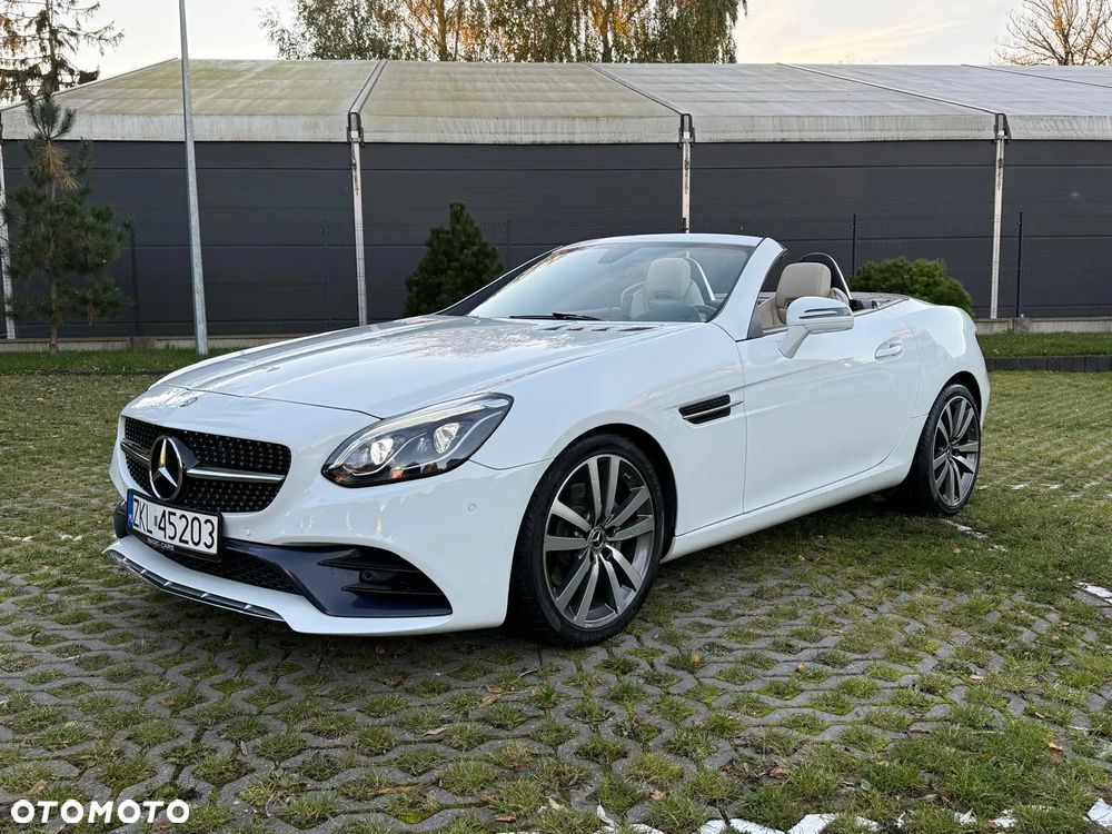 Mercedes-Benz SLC - 1