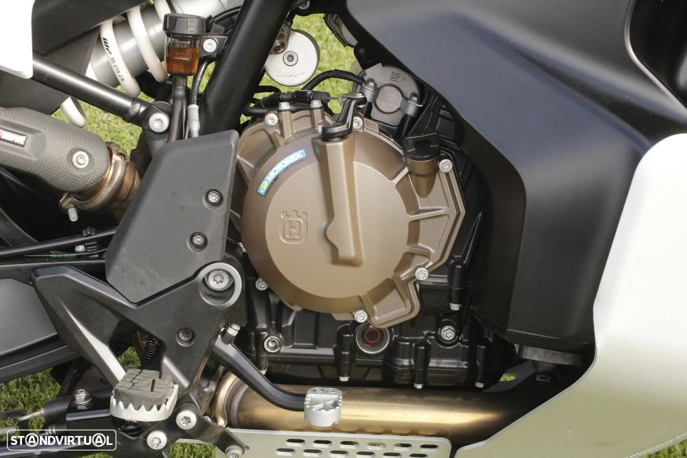 Husqvarna Norden 901 EXPEDITION - 21