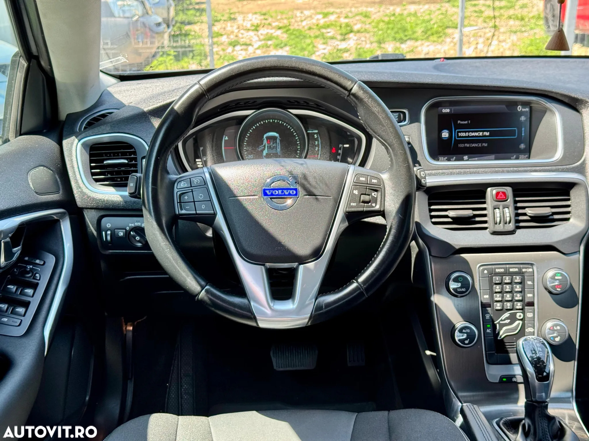 Volvo V40 D2 ECO Aut. Momentum - 5