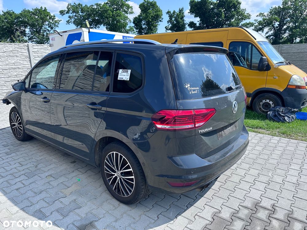 Volkswagen Touran 1.4 TSI BMT Highline DSG - 1