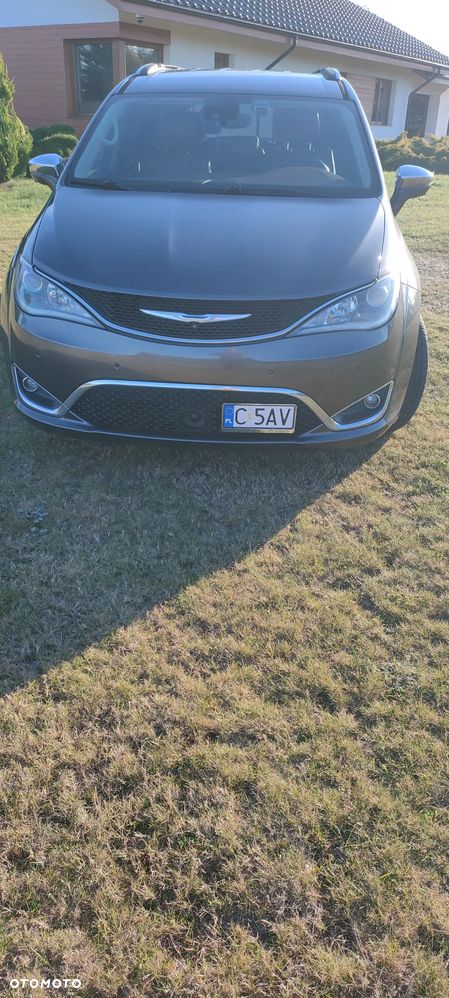 Chrysler Pacifica - 20
