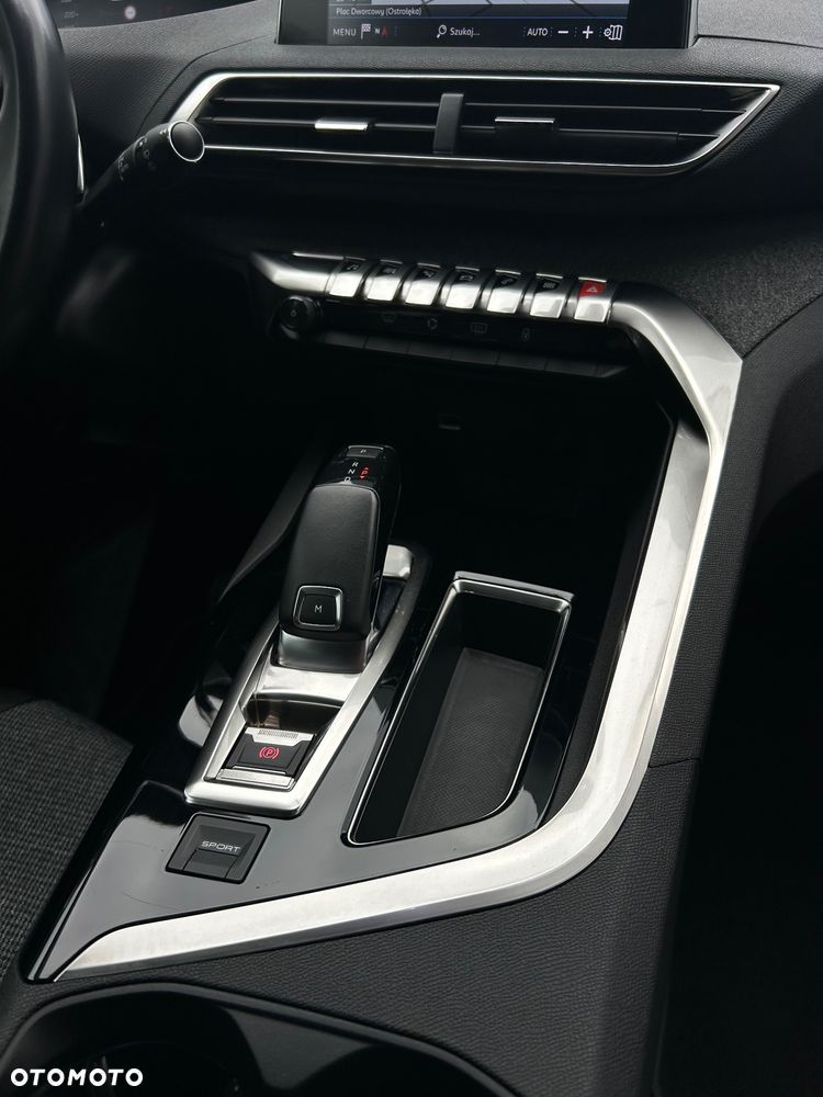Peugeot 3008 PureTech 130 Stop & Start GPF EAT8 Allure - 23
