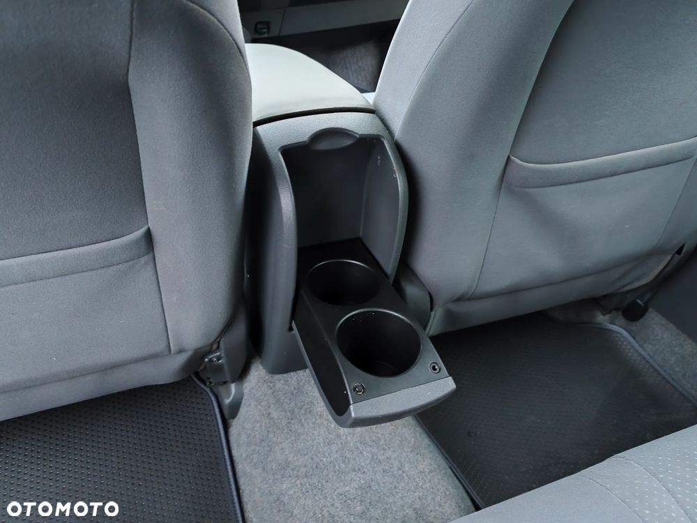 Toyota Prius 1.5 VVT-i Sol - 17