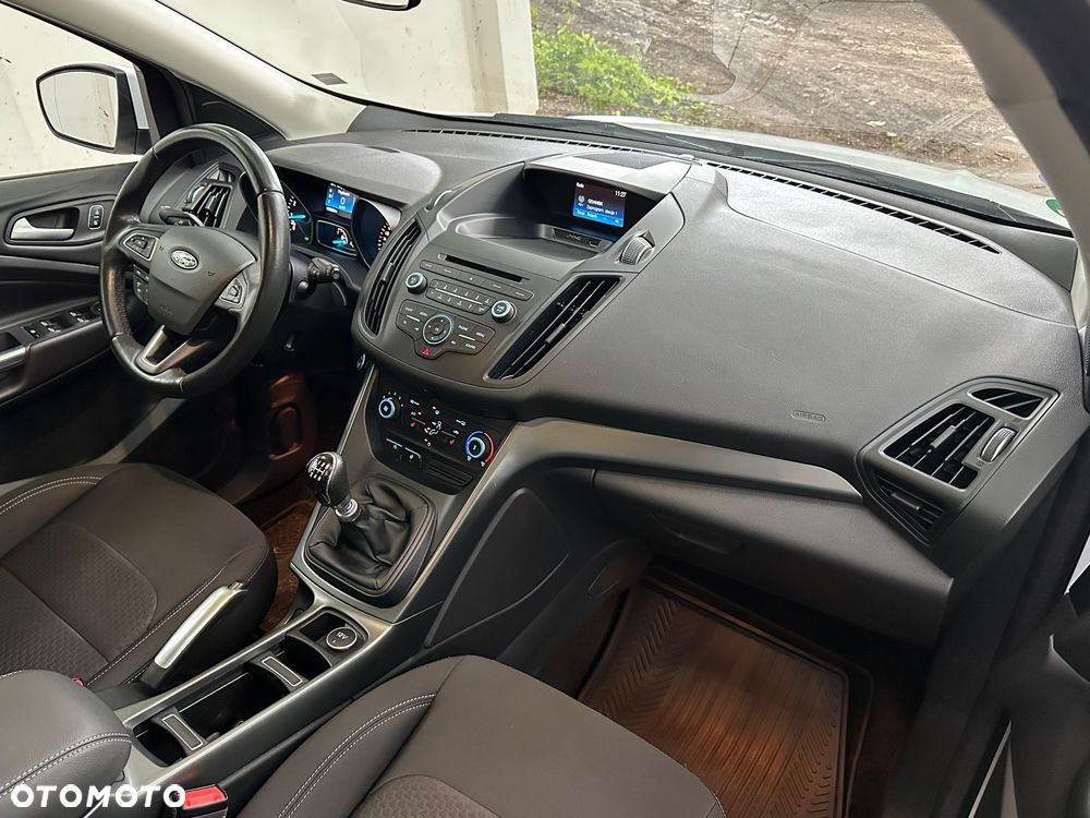 Ford Kuga 1.5 EcoBoost 2x4 Cool & Connect - 13