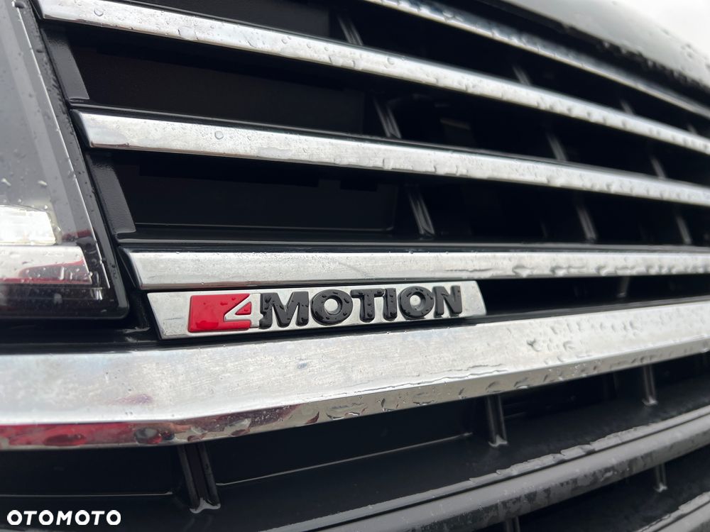 Volkswagen Caravelle - 11