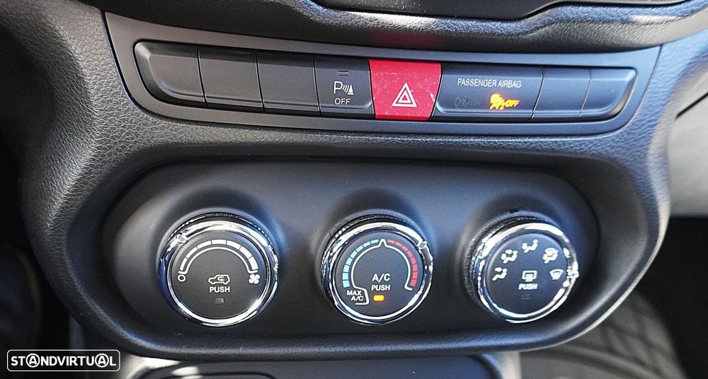 Jeep Renegade 1.6 MJD Longitude - 28