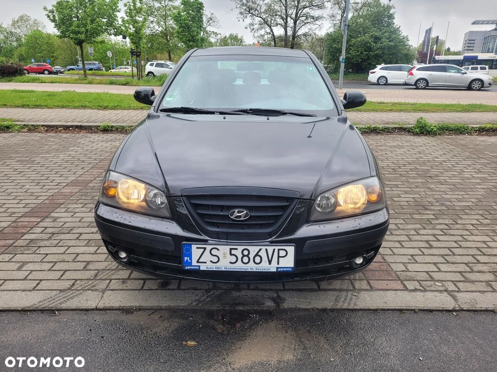 Hyundai Elantra 2.0i GLS - 20