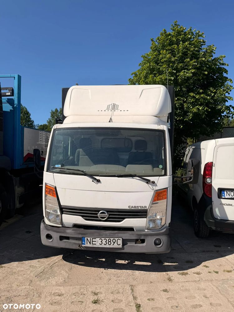 Nissan CABSTAR - 1