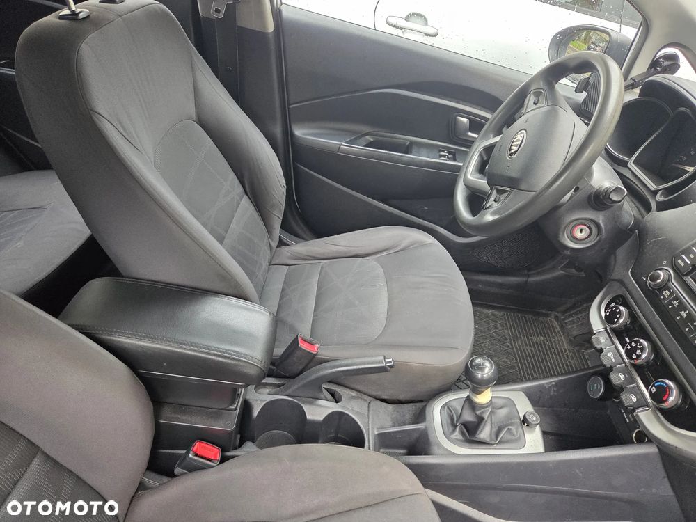 Kia Rio 1.2 L - 14