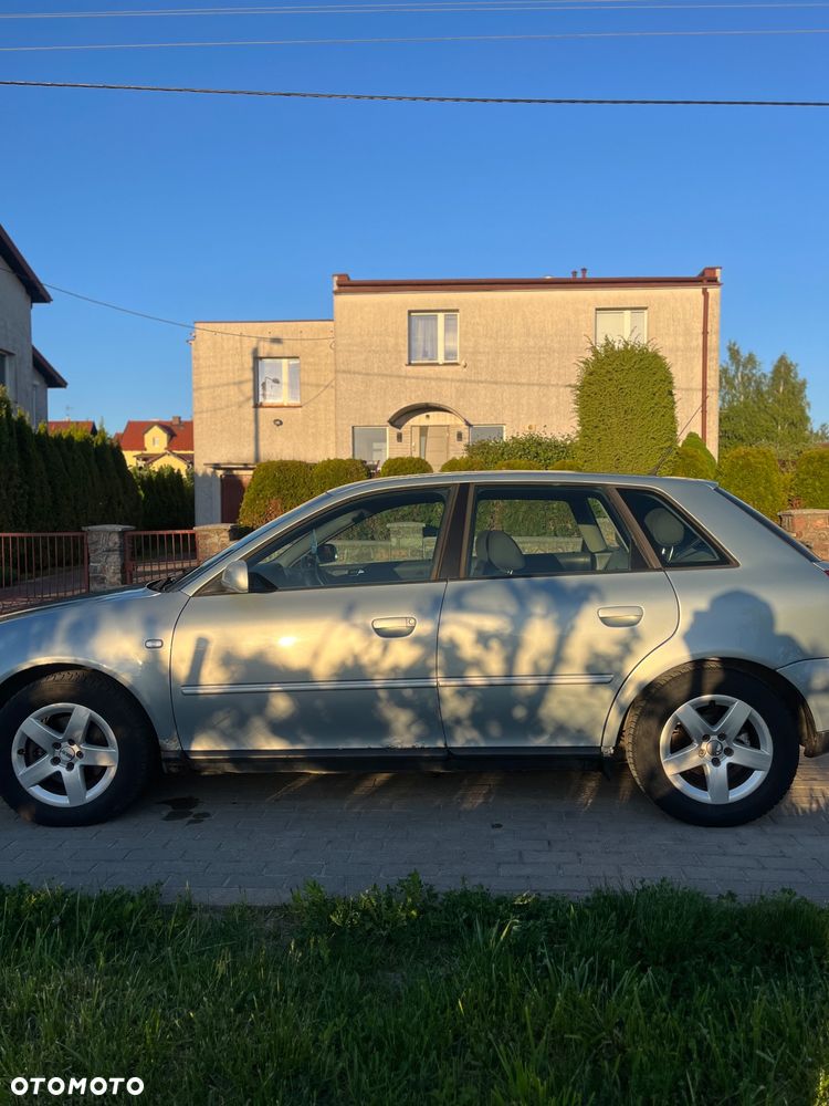 Audi A3 Sportback 1.8 Ambition - 5