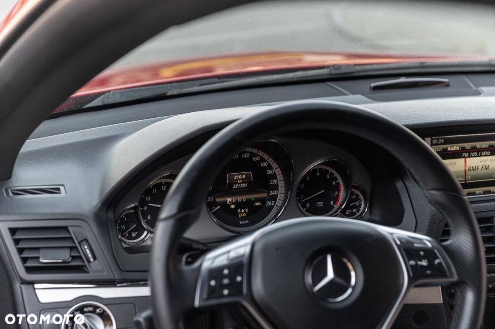 Mercedes-Benz Klasa E - 22