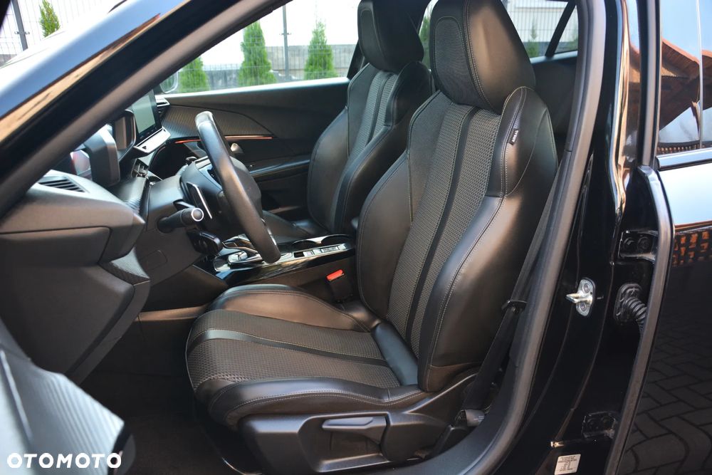 Peugeot 2008 BlueHDi 130 GT S&S EAT8 - 19