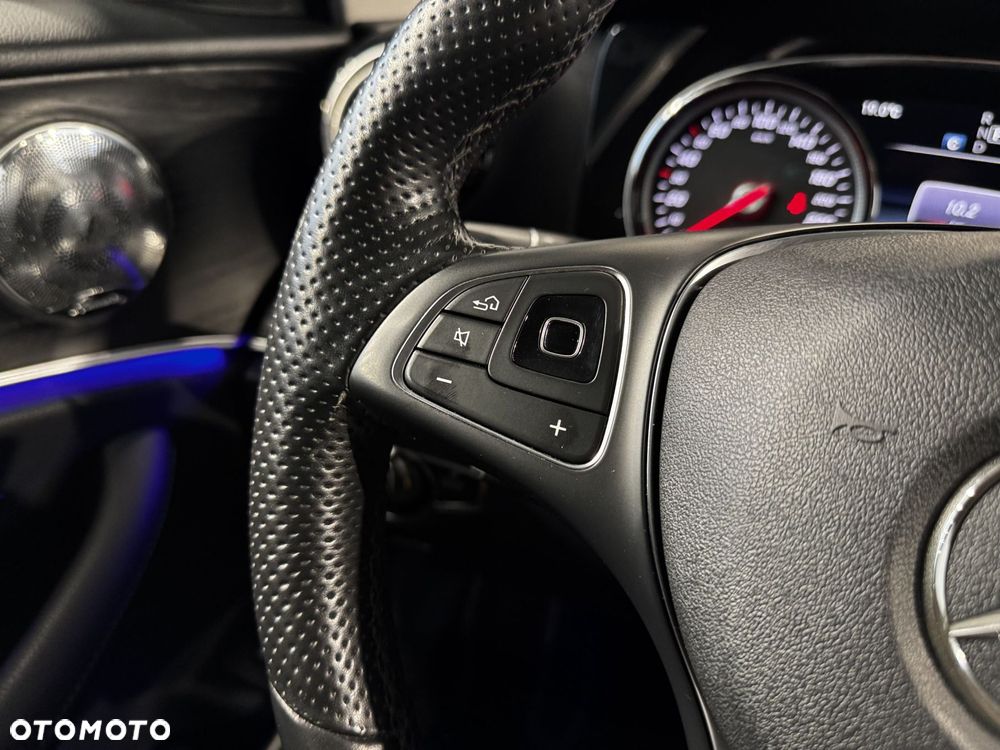 Mercedes-Benz Klasa E - 16