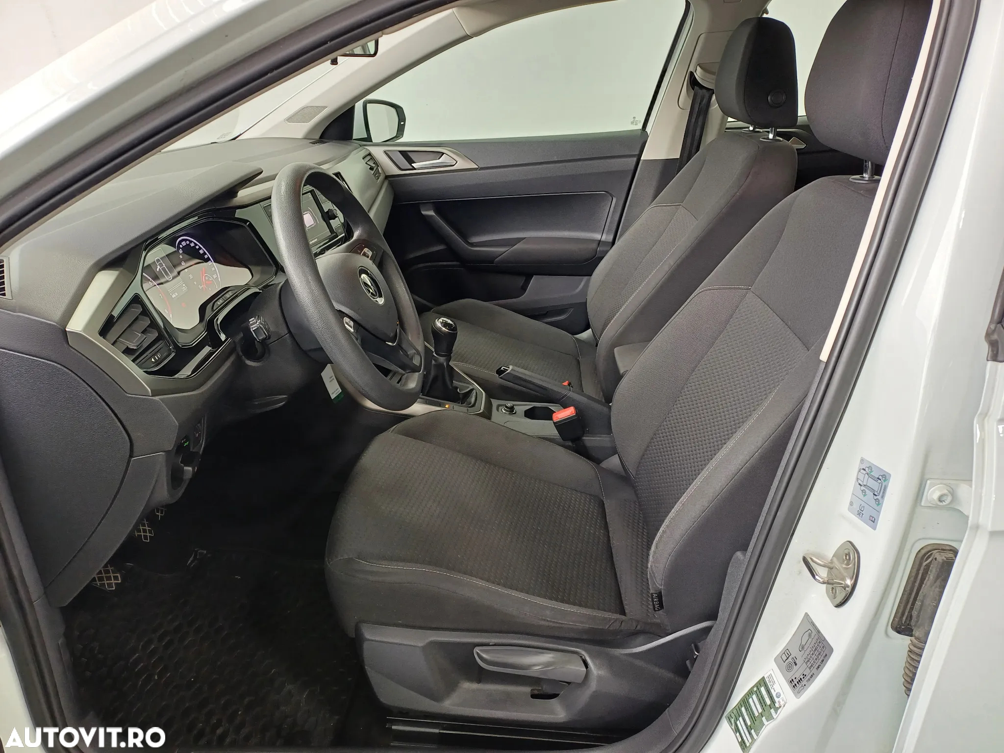 Volkswagen Polo 1.0 TSI Comfortline - 5