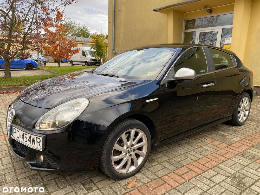 Alfa Romeo Giulietta 2013 photo 2