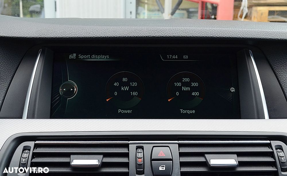 BMW Seria 5 520d xDrive Aut. - 13