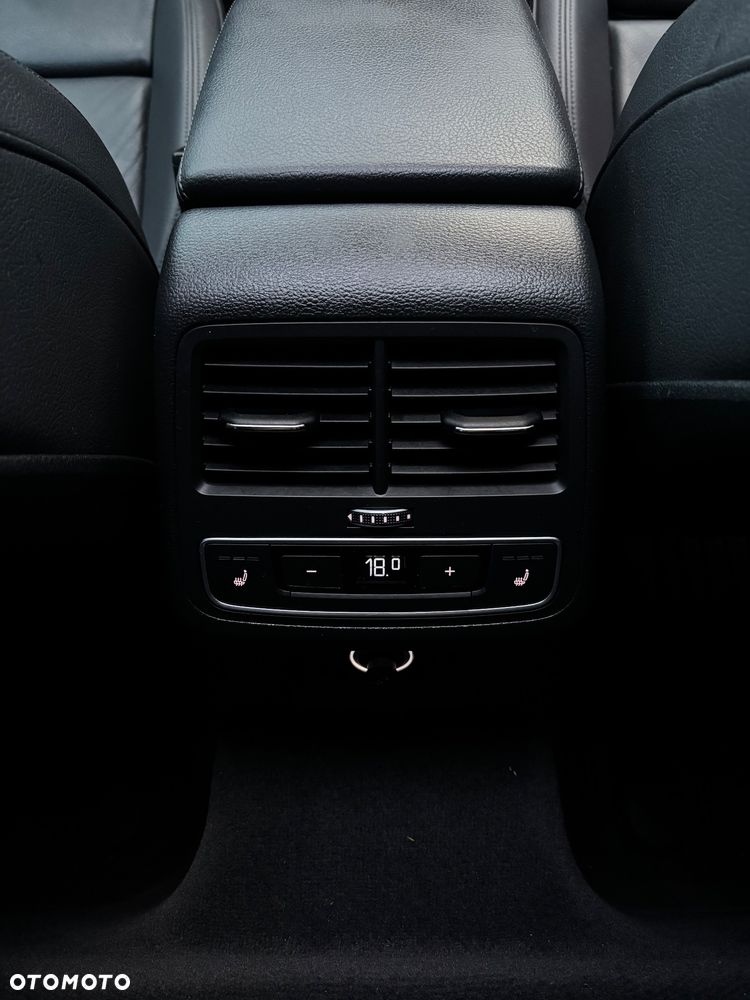 Audi A4 Limousine 2.0 TFSI ultra Sport S tronic - 13