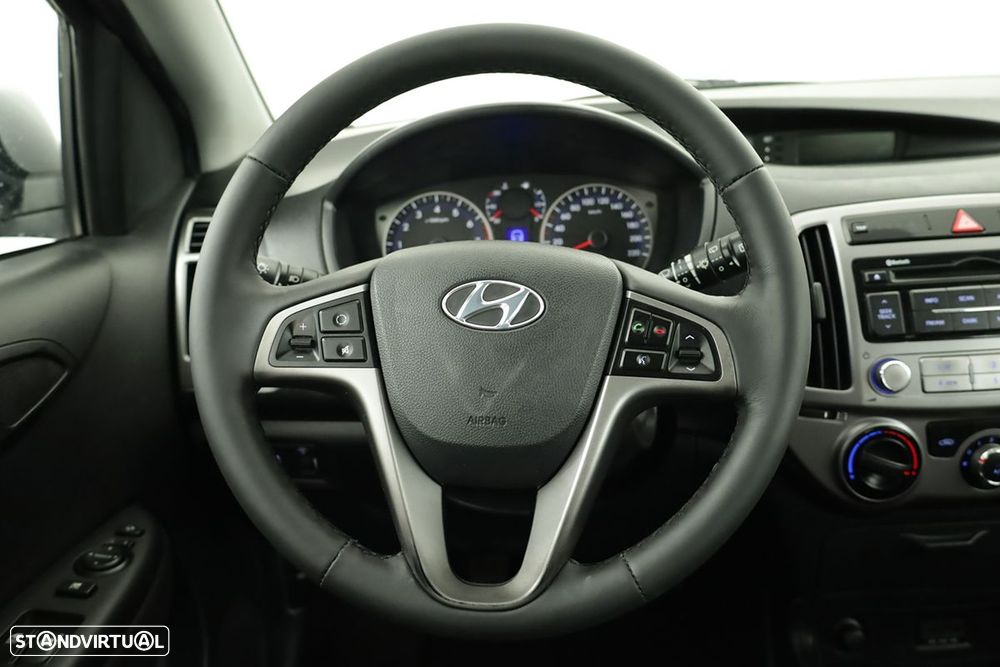 Hyundai i20 1.2 Blue Comfort+Pack Look+JLL16 - 12