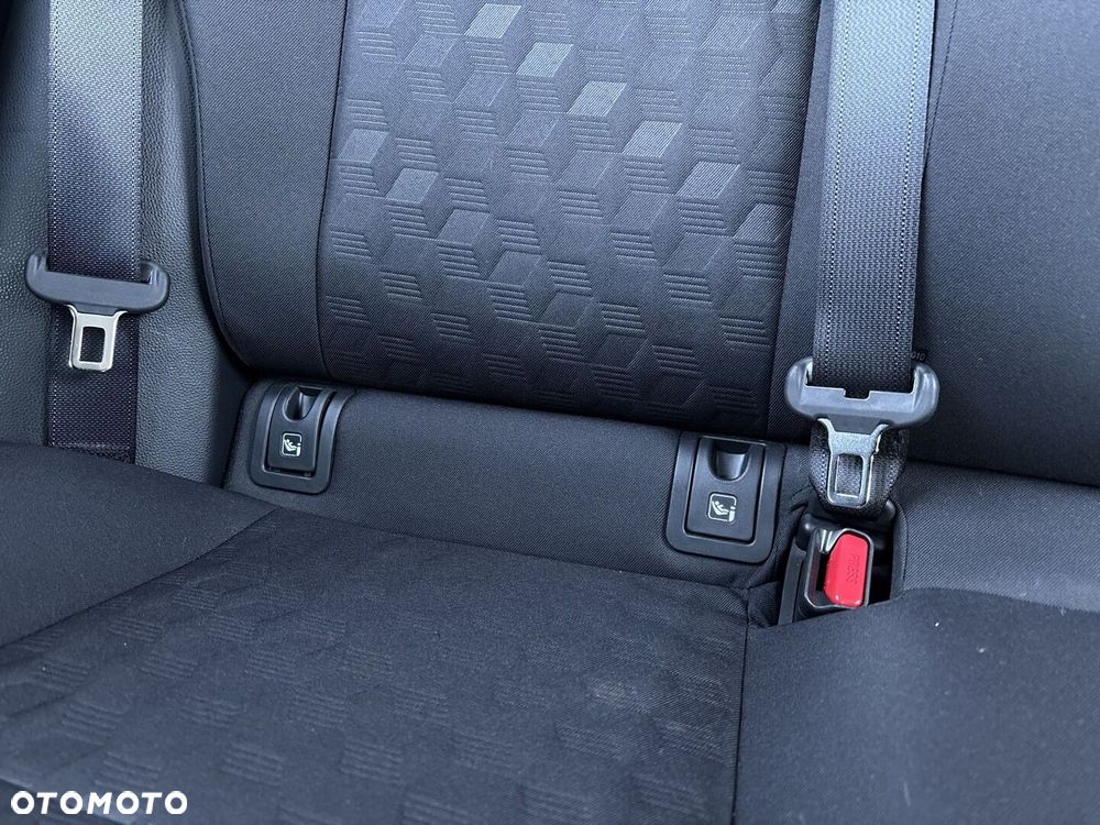 Toyota Yaris Hybrid 1.5 Style - 24