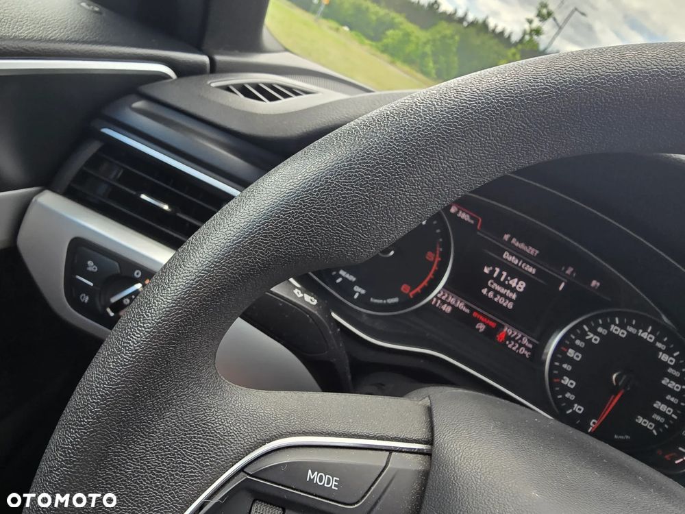 Audi A4 Avant 2.0 TDI - 9