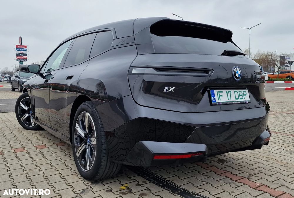 BMW iX xDrive50 - 4