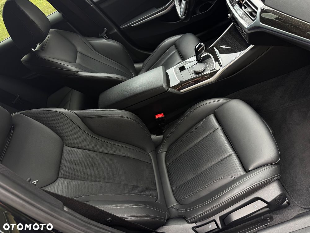 BMW Seria 3 320d Luxury Line Purity sport - 26