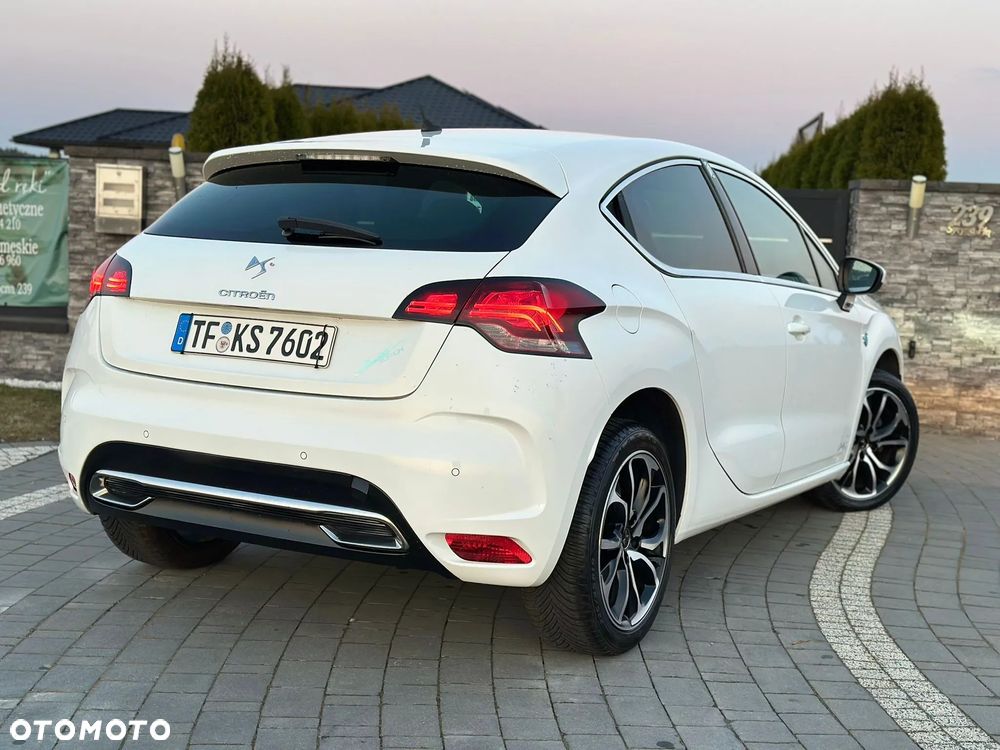 Citroën DS4 BlueHDi 120 S&S SoChic - 5