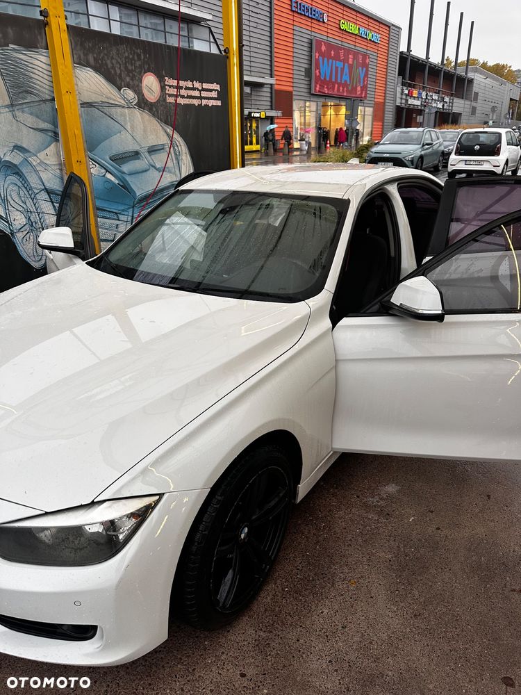 BMW Seria 3 - 31