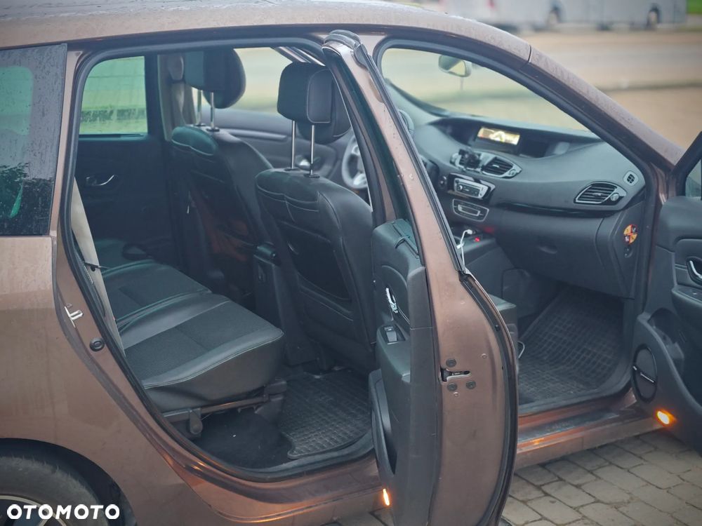 Renault Scenic 1.6 dCi Energy Bose Edition S&S - 12